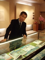 谷井さん個展1.jpg