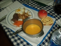 almuerzo a bordo.jpg